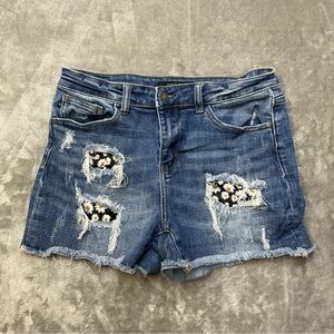 Judy Blue denim Shorts Womens Medium distressed daisy patchwork stretch cut off